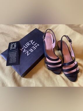 Naturalizer Black Strappy Slingback Leather Sandals